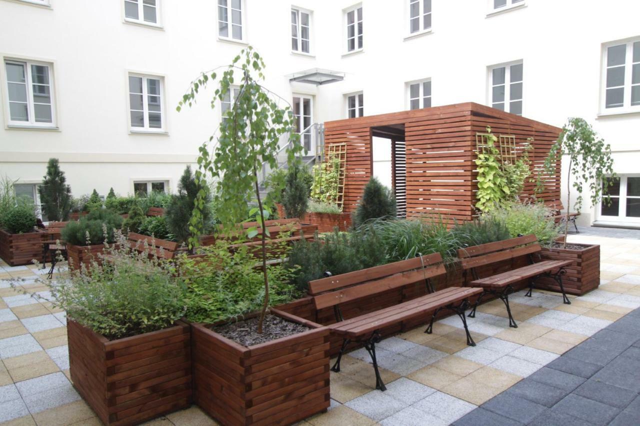Dom Pomocy Studentom Hostel Warsaw Exterior photo